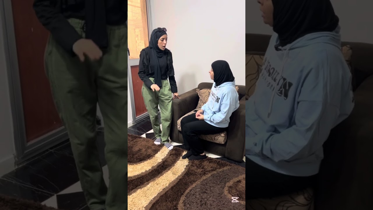 مرات اخويا مشغله امي خدامه عندها