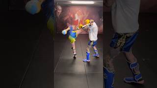 BIG Head Kick Set Up - Muay Thai for Fighters with Damien Trainor