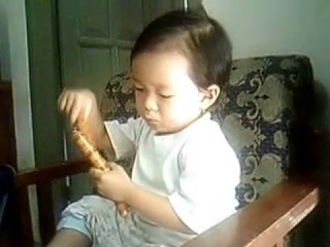 Video lucu anak  sedang  belajar bernyanyi dan berdoa  YouTube