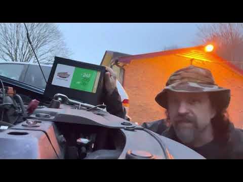 Putting a bigger (24F) battery in the 2003 Honda Element - YouTube