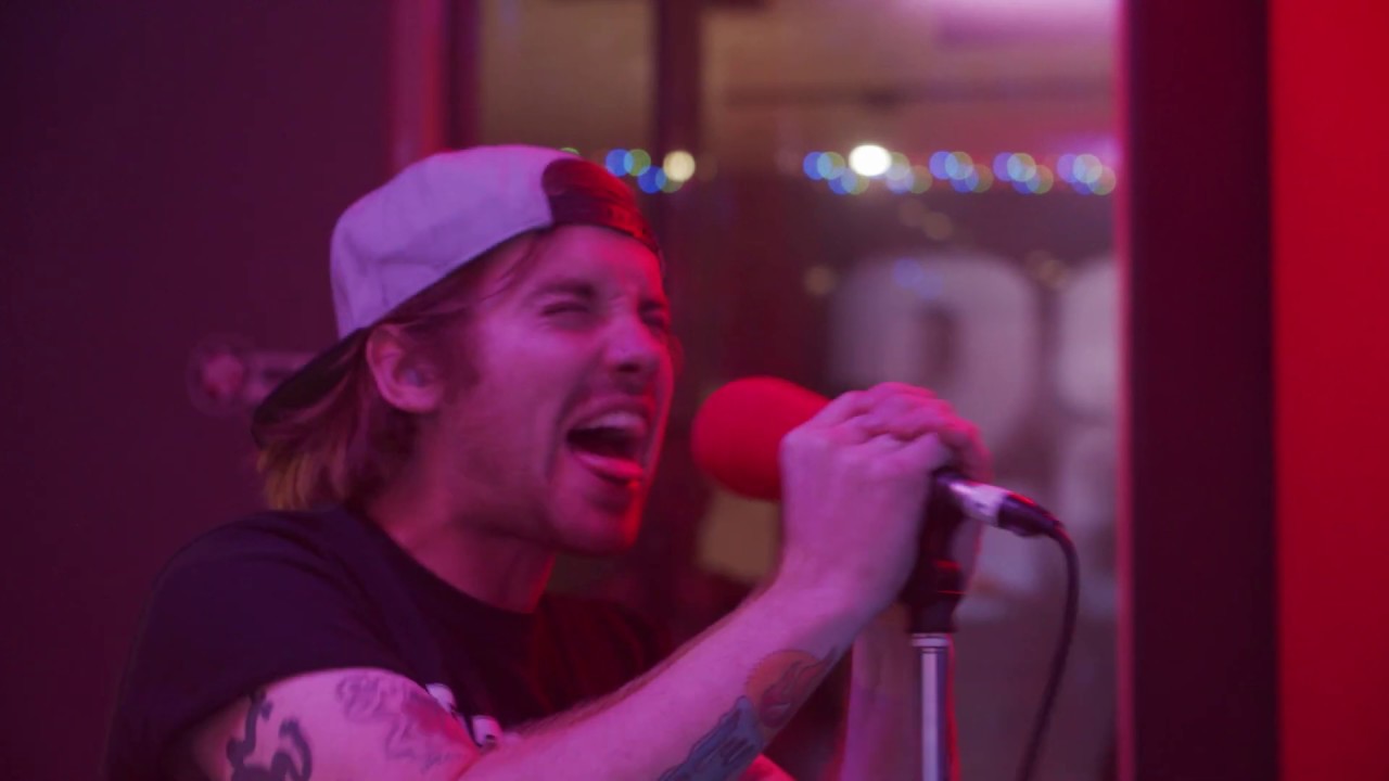 在 YouTube 上觀看「CLOWNS 'I Shaved My Legs For You' - DRIVE LIVE 2020」 在 YouTube 上觀看「CLOWNS 'I Shaved My Legs For You' - DRIVE LIVE 2020」