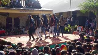 (Gujarati no Craze) Rajal Barot || Jaska Primary School Function Dance ||