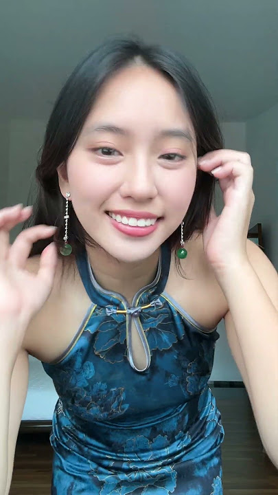 amoi cantik cheongsam CNY