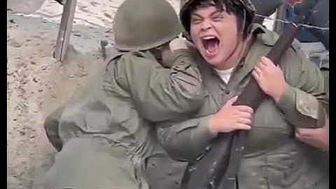 stan twitter//Trisha Paytas pretending to be in a battle