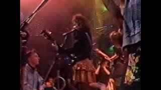 The Bangles - Manic Monday and Let It Go - The Tube 1986