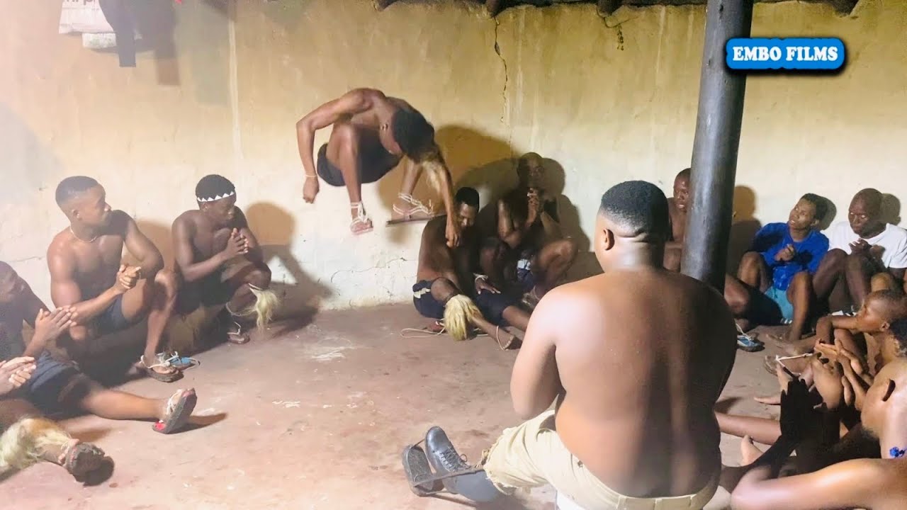 EJIMINI KA MTHAKASHANA ZIHLEPHULANA NGO 1 1 | EMANDENI | INGOMA KASHAMENI | ZULU DANCE | ZULUS