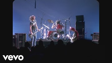 Nirvana - School (Live At The Paramount, Seattle / 1991)