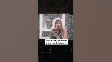 #TaylorSwift perofrms in the pouring rain in Miami! 🎤🌧️ #ErasTour (🎥: lovedyoutruly)