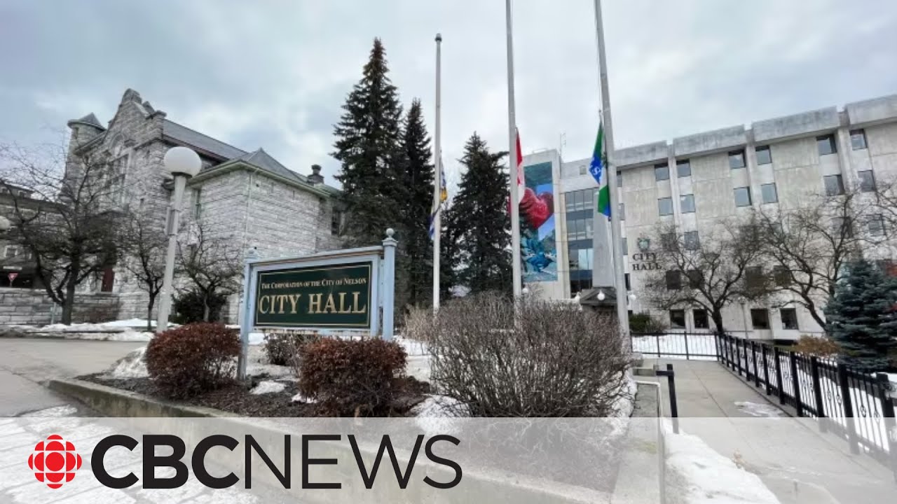 Police officer dead, another critically injured in avalanche near Kaslo