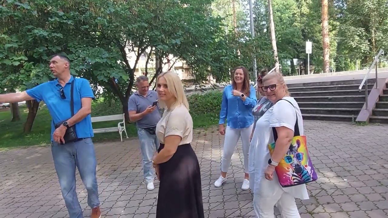 Kiseljak iz zraka i sa zemlje. Pije se mineralna voda s česme. 20.6.2024.g.