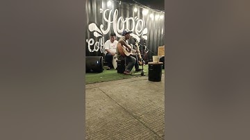 iwan fals manusia setengah dewa cover