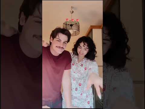 قربك دواي وقربي ادري به دواك 