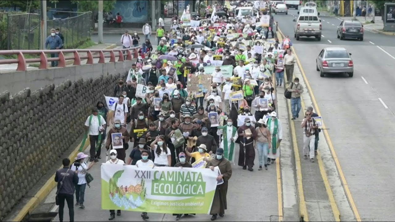 Ecologistas salvadoreños temen impacto ambiental por ciudad bitcóin | AFP