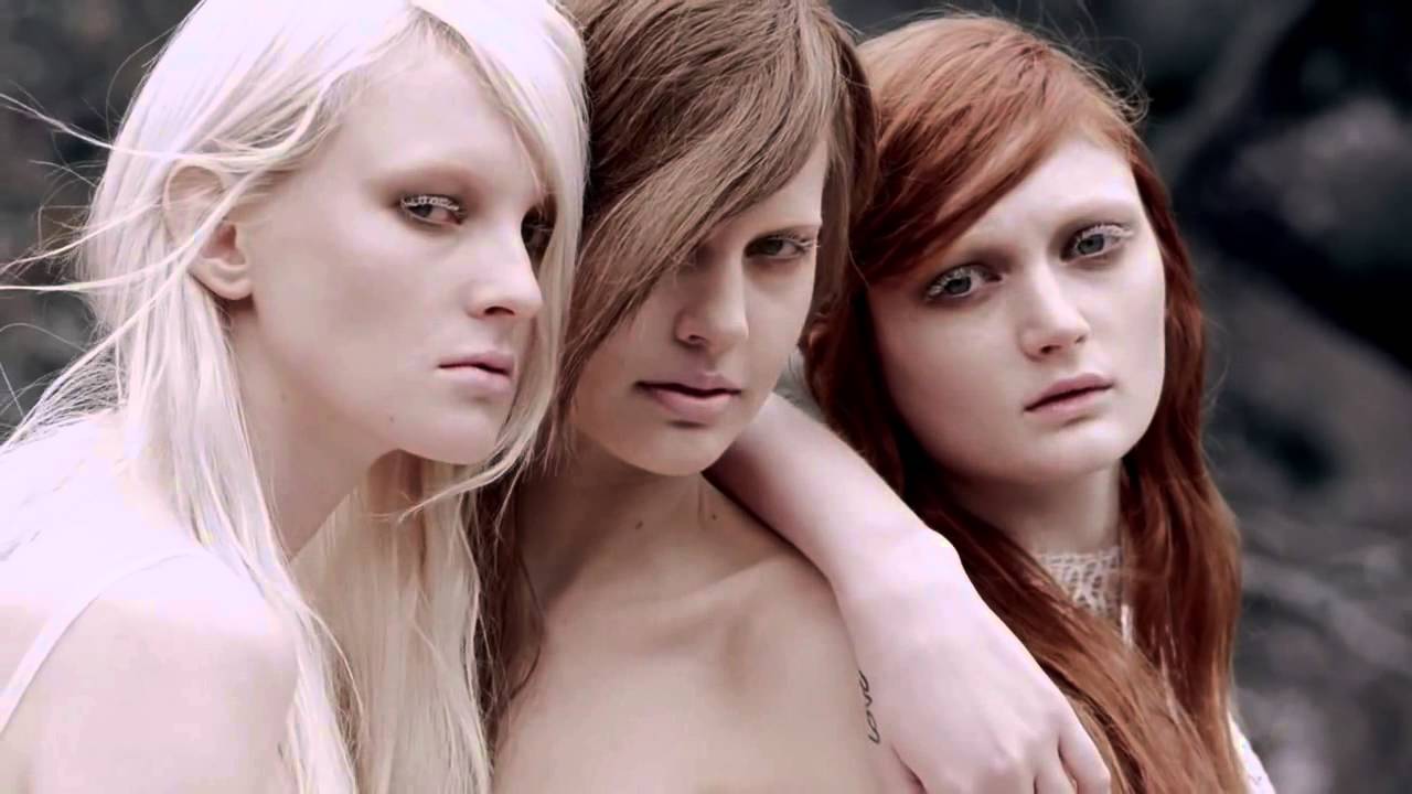 CHASING ALIX   VERA WANG BRIDE SPRING 2015