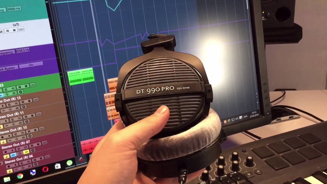 Beyerdynamic DT 990 250 Ohm PRO Studio Mixing Headphones 