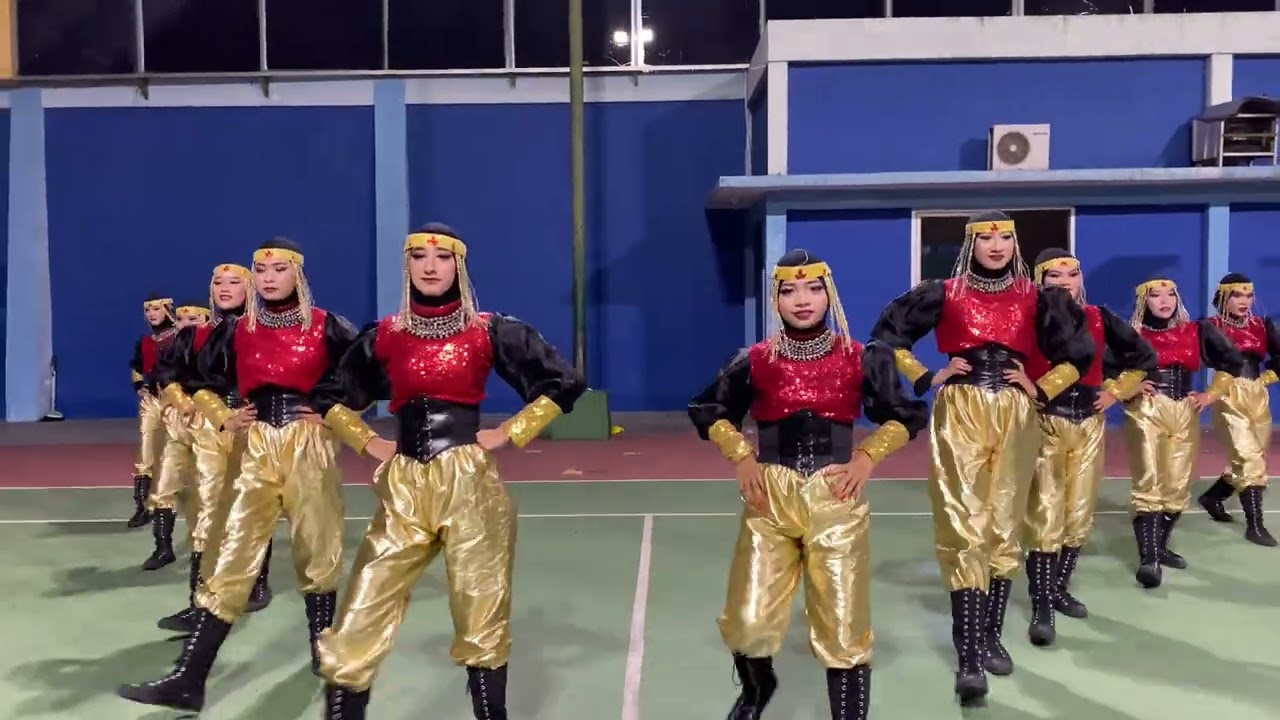 DANCE CLUB SMAMX "DIAMOND FOX"