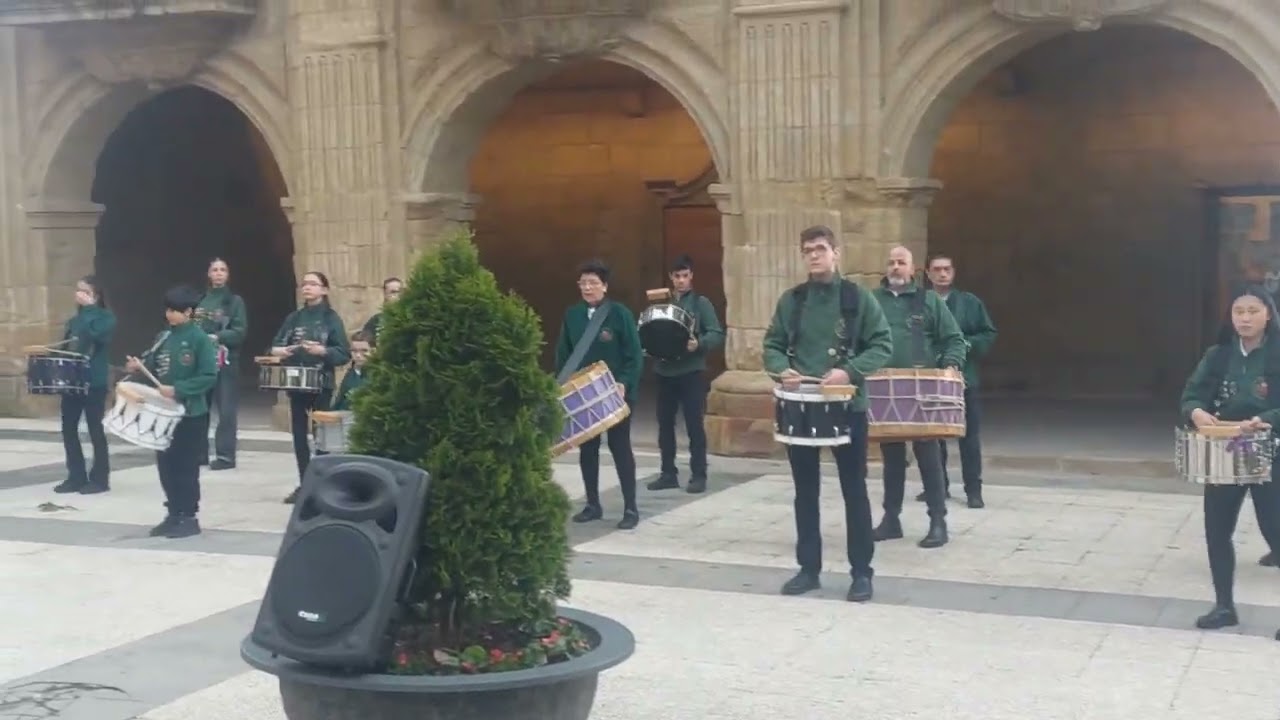 l Exaltación de Bandas  de Tambores en Labastida (Araba)
