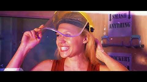 Travis Collins - Wreck Me (Official Video)