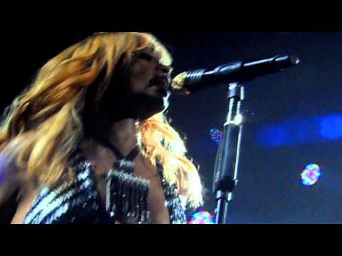 Rihanna Diamond DVD
