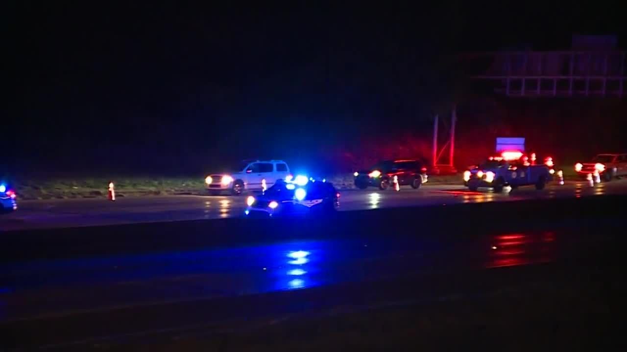 Pedestrian struck, killed on I-65 in Birmingham - YouTube