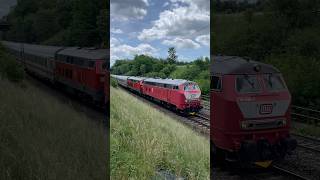 218 406 + 218 415 mit IC 2012 nach Dortmund Durchfahrt in Amstetten #trainbawü #br218 #ic2012 #ic1