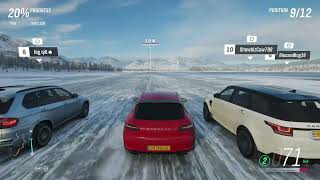 Drag Race - Porsche Macan Turbo | Forza Horizon