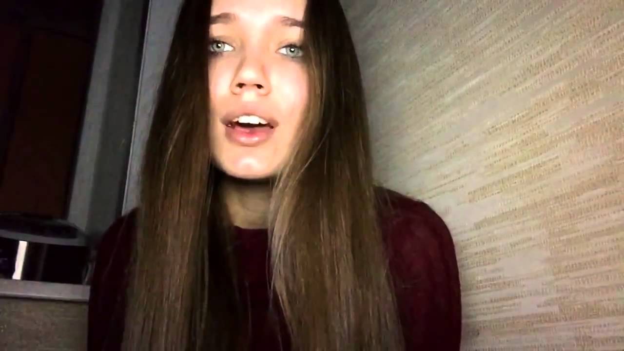 Порше панамера поет девушка