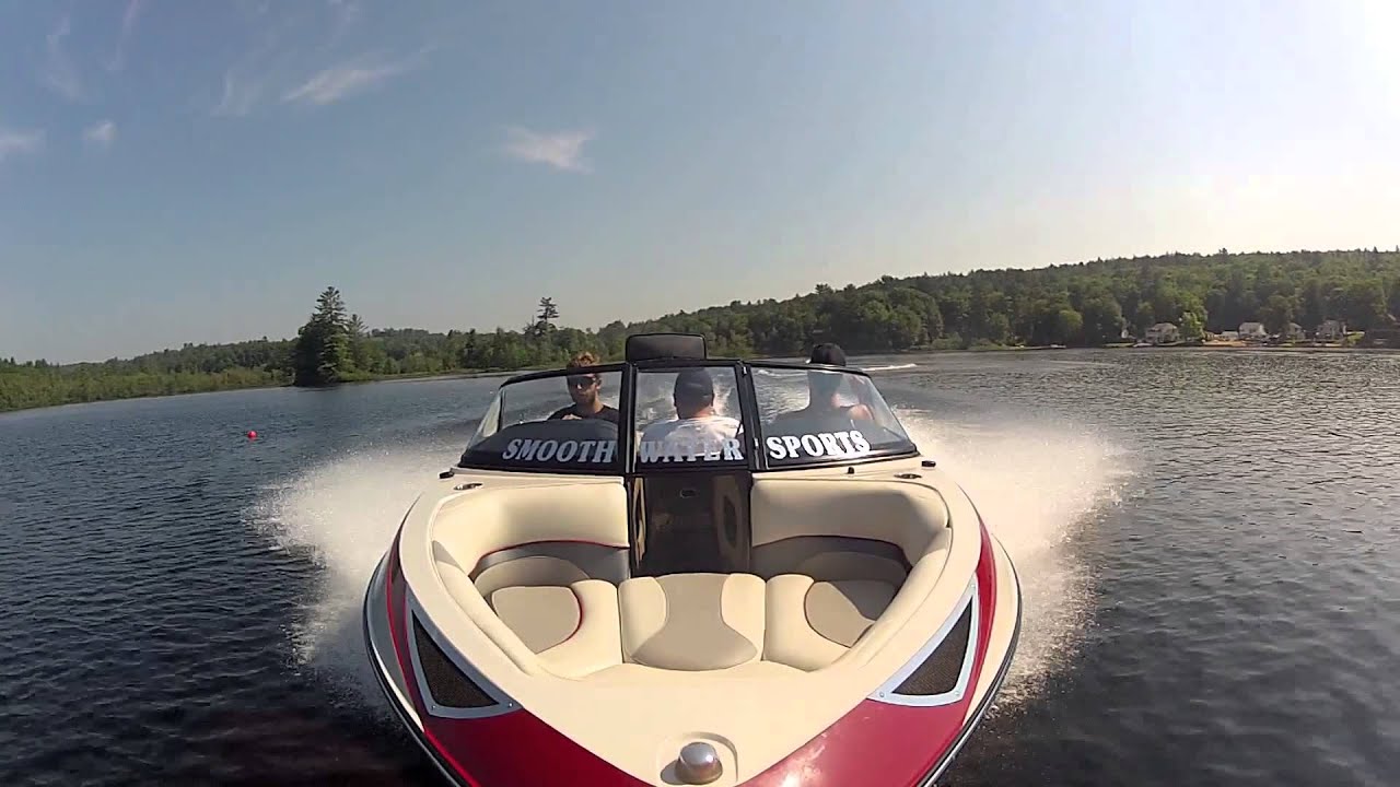 Катание на моторной лодке