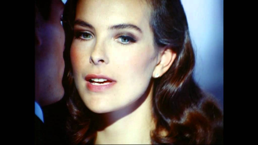 N°5, the 1993 Film with Carole Bouquet: Sentiment Troublant – CHANEL  Fragrance 