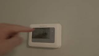 Thermostat Not Cooling-Honeywell Programmable Thermostat-Easy Fixes by Helpful DIY 131 views 23 hours ago 4 minutes, 25 seconds