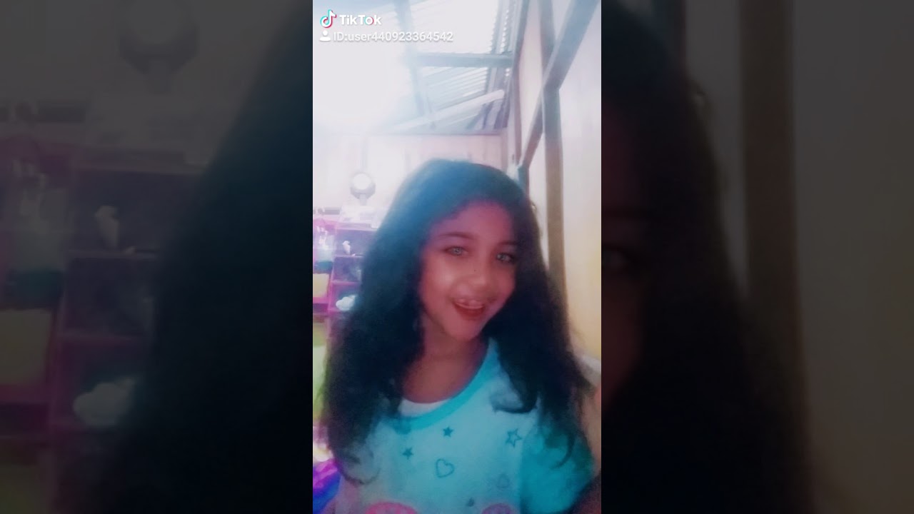 Gadis cantik dan lucu. 😘😘😘 