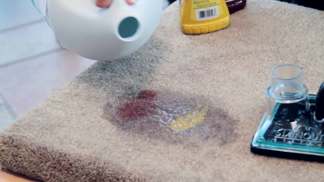 Centrum Force - SOS Tool in Action Removing Carpet Stains