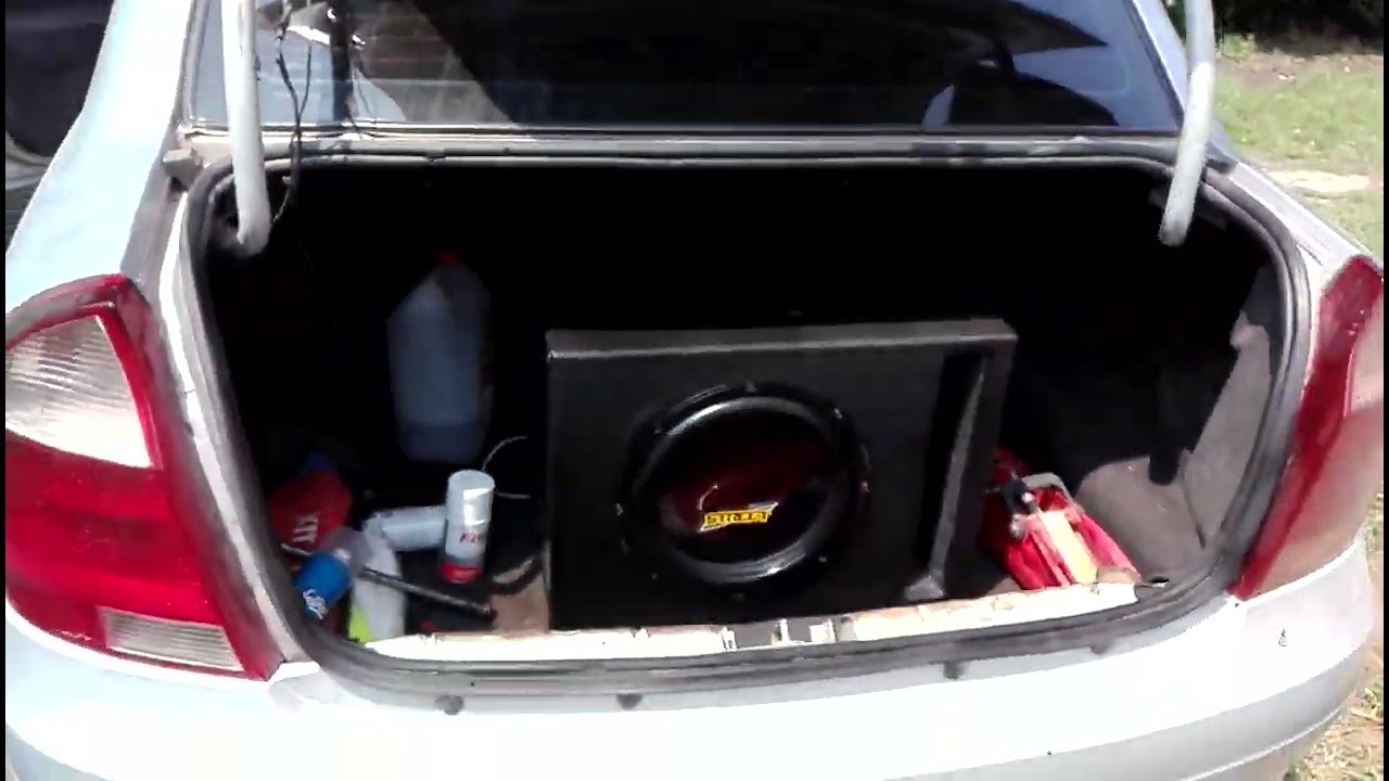 subwoofer SPYDER PARABÓLICO 200RMS + TARAMPS BASS 400