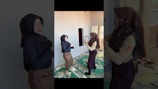 Joget Cewek SMA Sampai pinggang Geal Geol - Tren Tiktok Viral