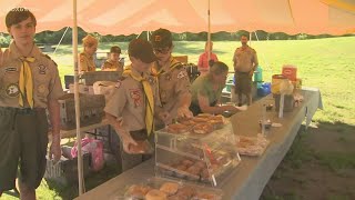 Boy Scouts from Troop 15 give back on Memorial Day