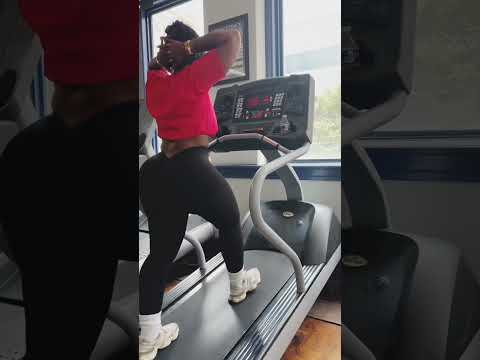 Treadmill work out listening to Lanie banks, free man #laniebanks #laniebanks #dance #rap #hiphop by Lanie Banks