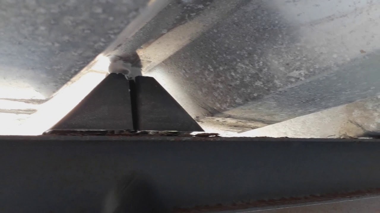 COMO TIRAR VAZAMENTO EM TELHADO  DE ZINCO / ALUMÍNIO