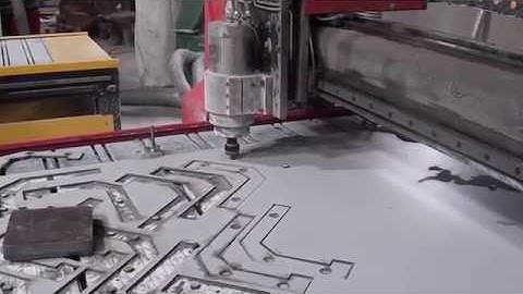 Máy cắt cnc quảng cáo giá rẻ tại Hà Nội