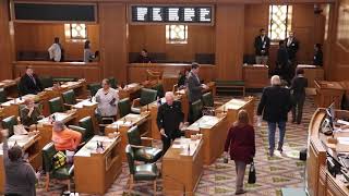B-roll: Oregon House Democrats leave for lack of quorum