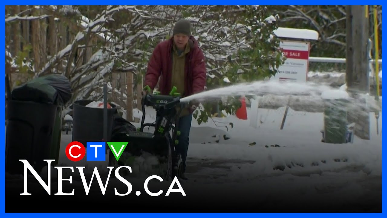 Cleaning up after a record-breaking snowstorm - YouTube