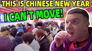 Insane CHINESE NEW YEAR Market in Beijing, China 🇨🇳 英国小哥逛老北京年货大集，吃遍全国各地好吃的！