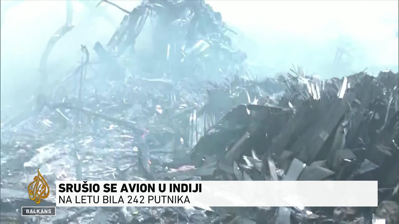 انتشال ما لا يقل عن 30 جثة من مبنى في موقع تحطم طائرة الخطوط الجوية الهندية، ولا يزال هناك المزيد من الأشخاص تحت الأنقاض