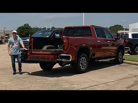 2024 GMC Sierra Tutorials - MultiPro Tailgate Demonstration