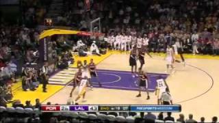 Triangle Offense: Post entry from the corner