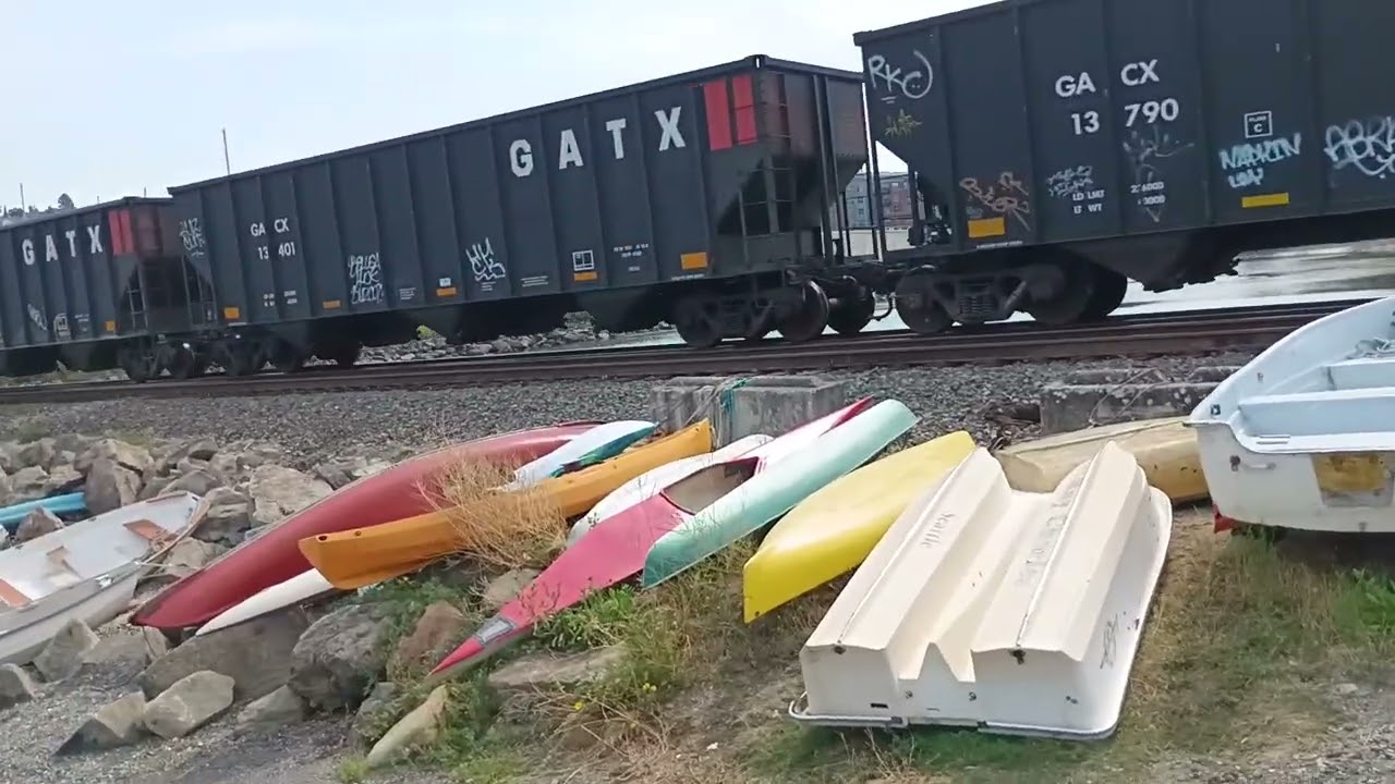 Bnsf 3811 leads fairhaven Bellingham Washington 