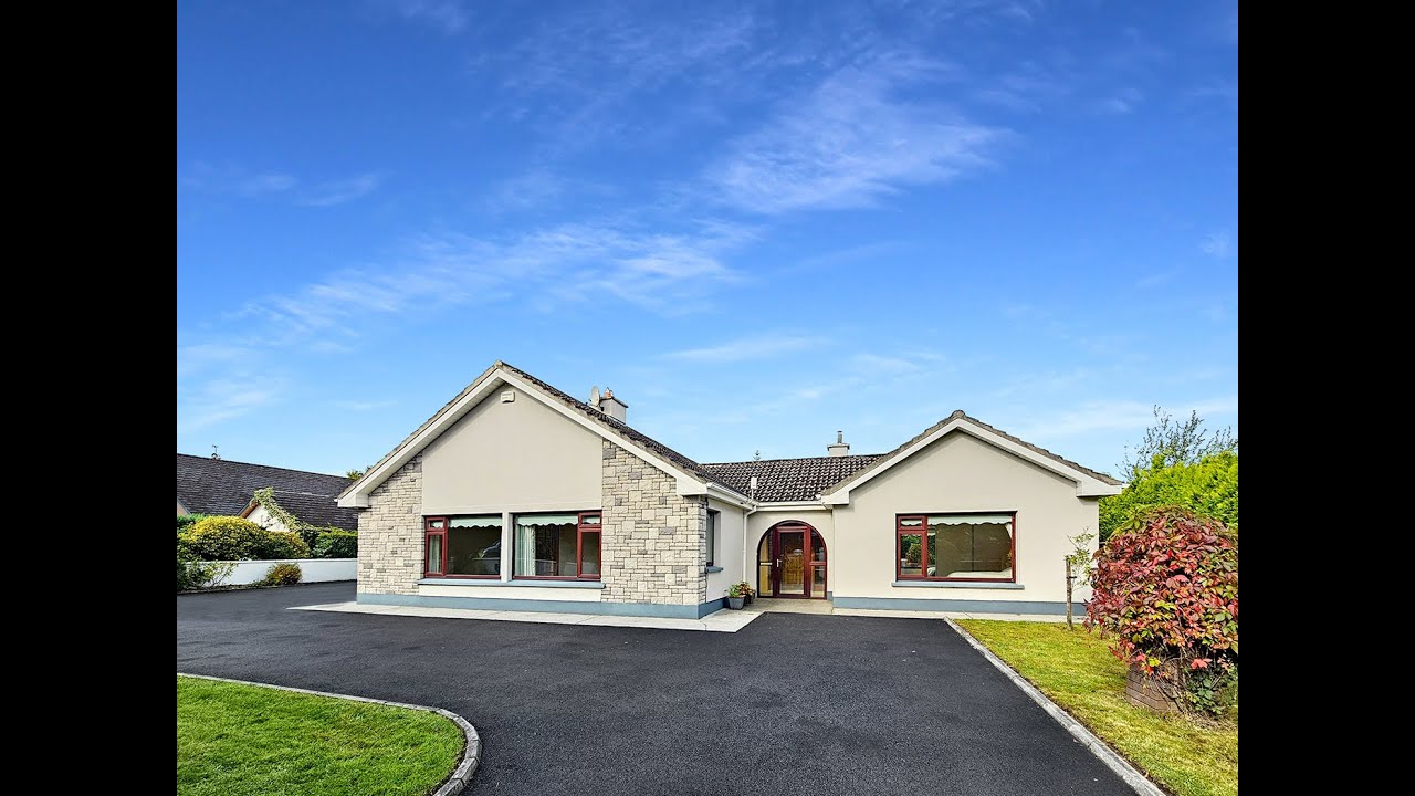 Hazelgrove, Roslevan, Tulla Road, Ennis, Co. Clare.