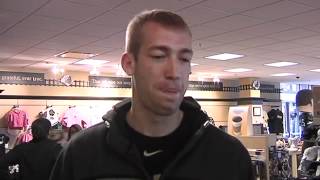 WEB-Robbie Hummel Reaction To Autograph Session