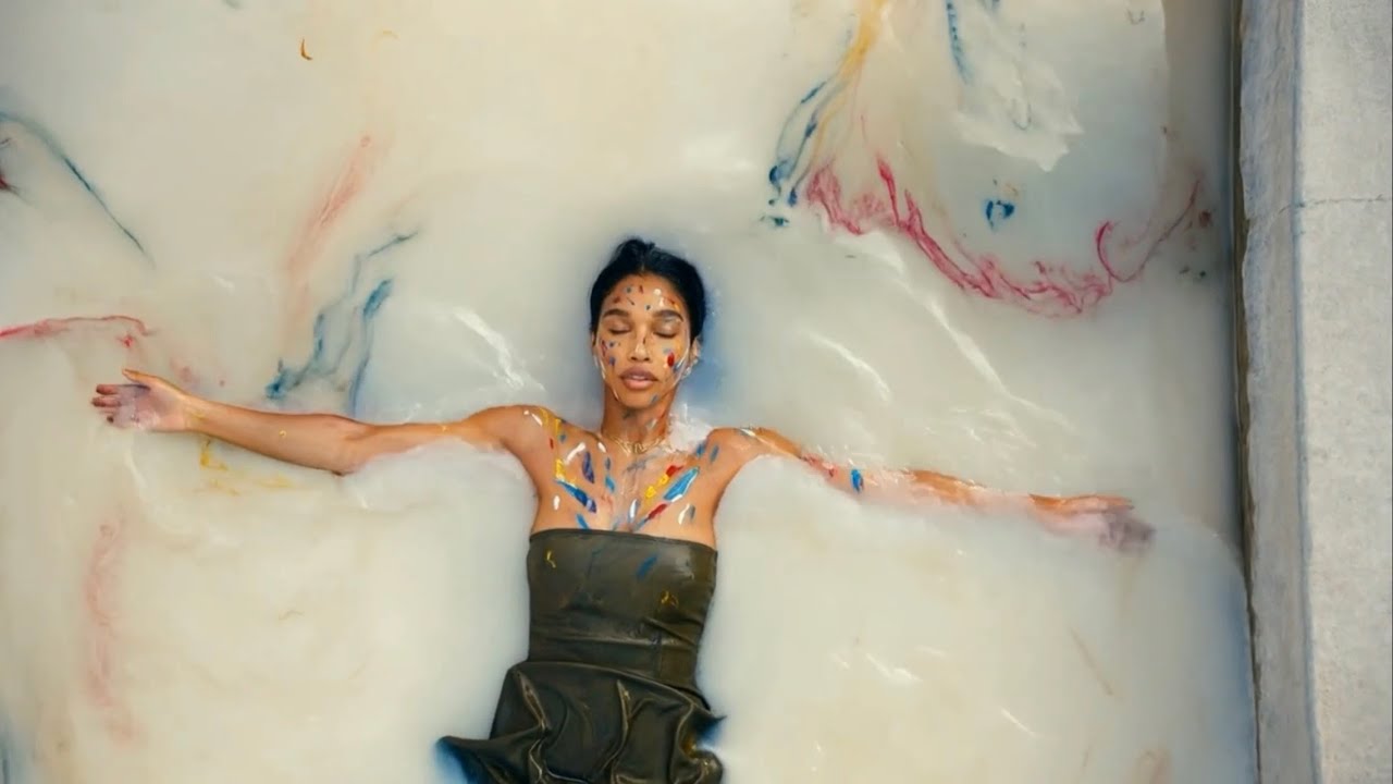 Comfort Inn (Note to Self) – 90’s Sitcom Inspired Music Video