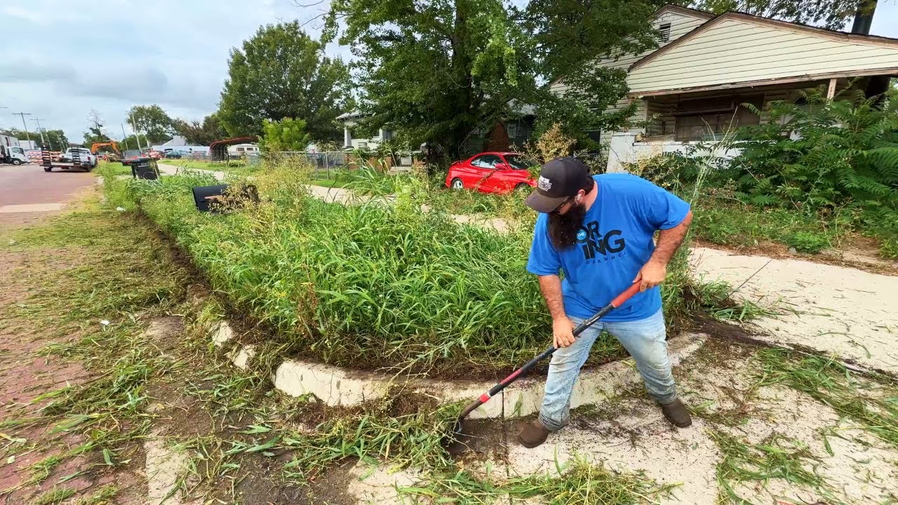 This Property Gave Me a STRANGE Feeling… and Then I Noticed the Car Tag