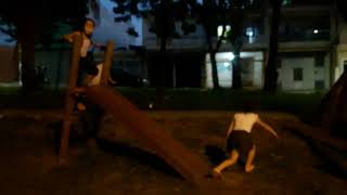 Brincando No Parquinho Com Minha Prima